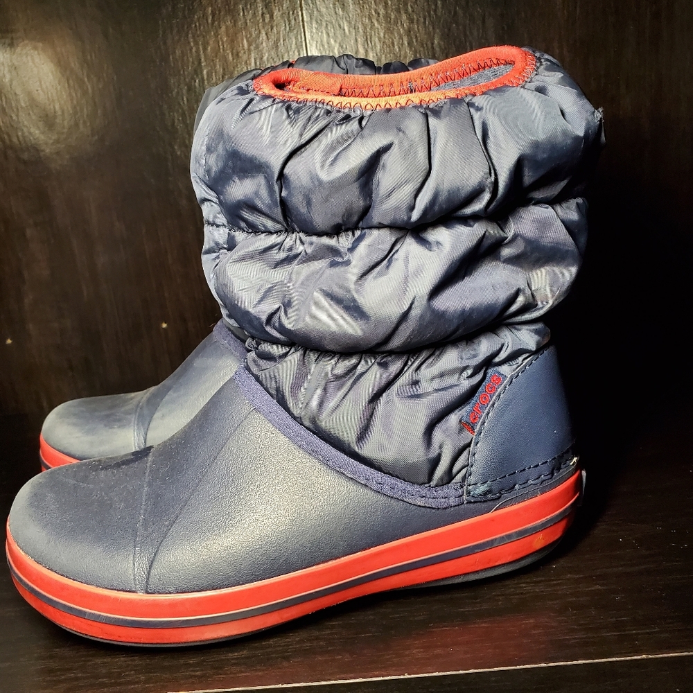 Crocs Winter Puff Boots Navy/Red Kids Size j1